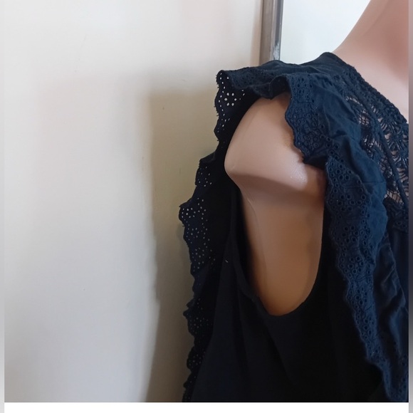 Black Ricki’s Ruffled Sleeveless Blouse size XL - Picture 5 of 15